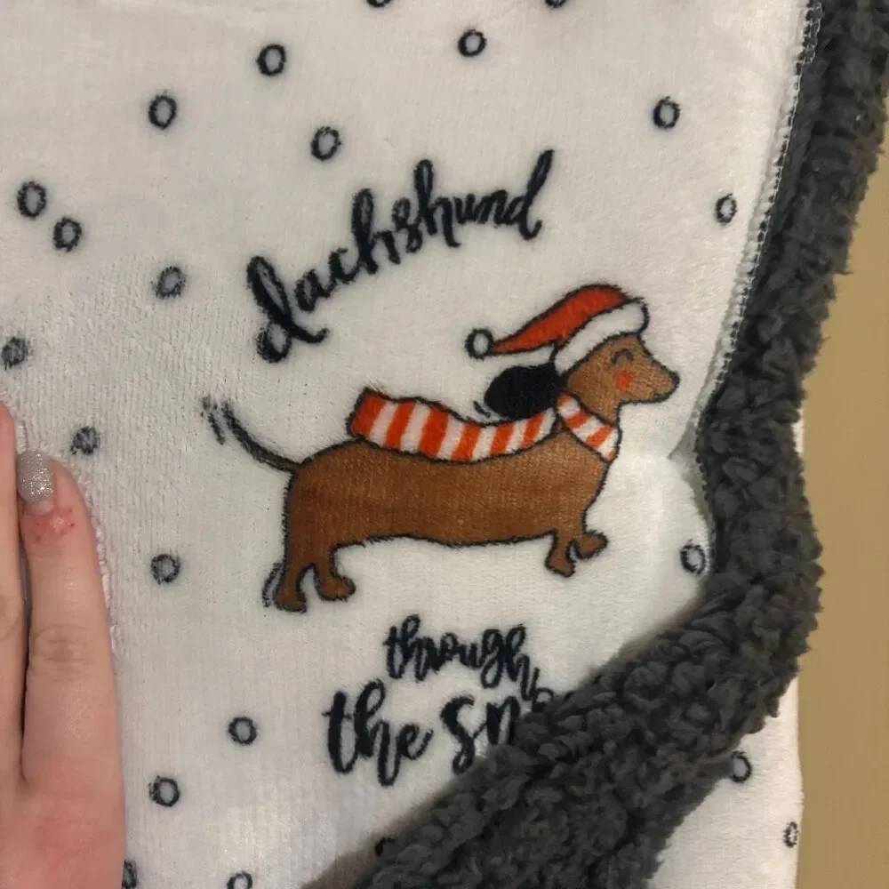 Berkshire Pet Collection Dachshund Through the Snow Sherpa Blanket NWT 50x60